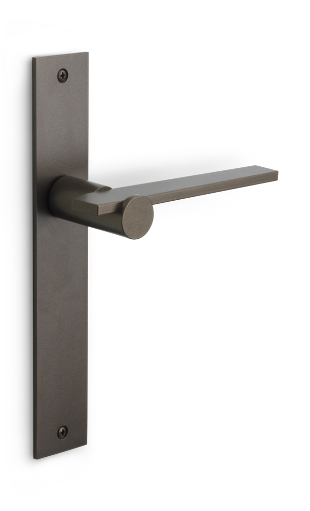 BB100P236SFC - unsprung lever handle on blank plate bronze