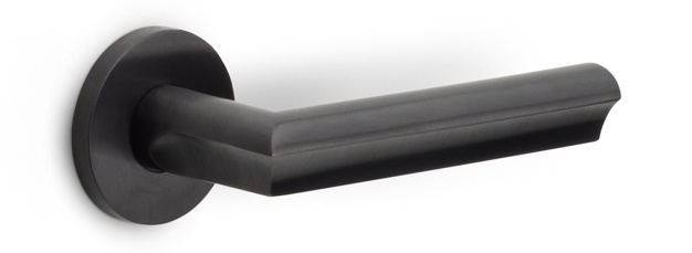 DR102-G - solid sprung door handle on rose PVD champagne