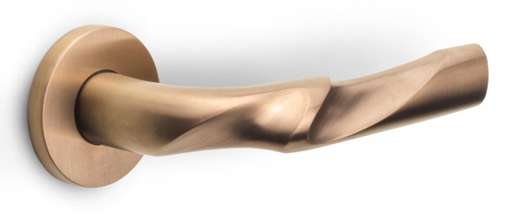 ZH100-G - solid sprung door handle on rose PVD champagne
